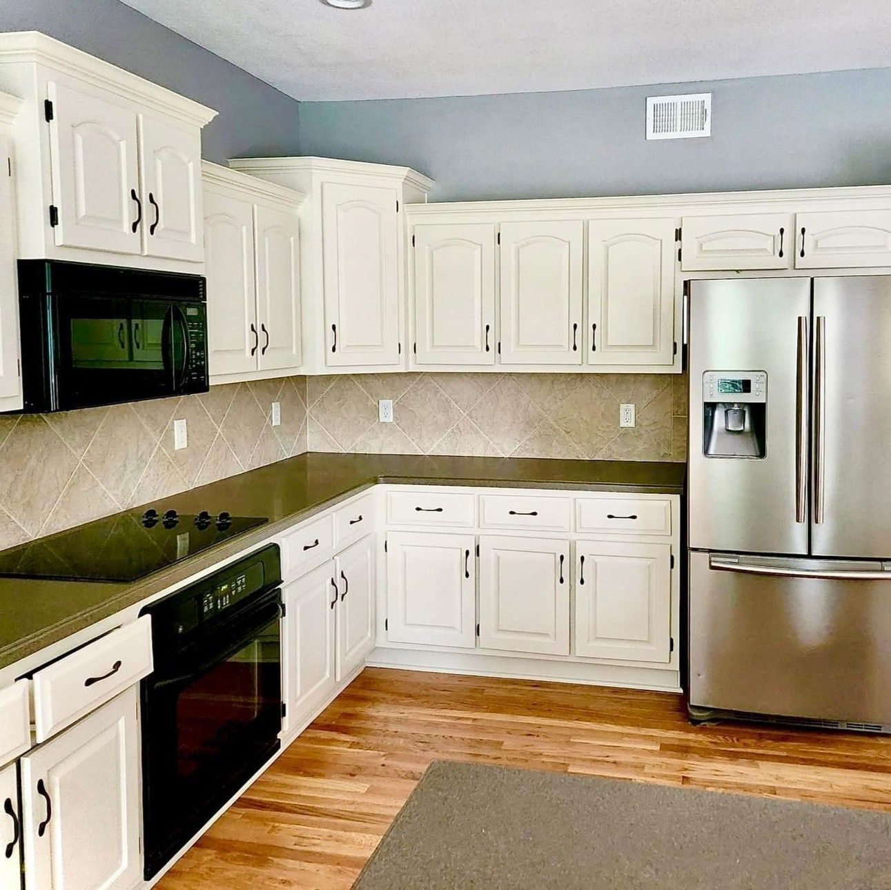cabinet painting services