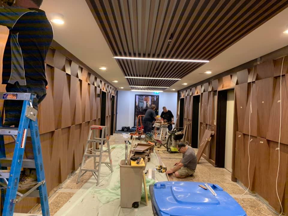 Installation Of A New Kitchen In The Apartment - Melbourne - Universal Timbers