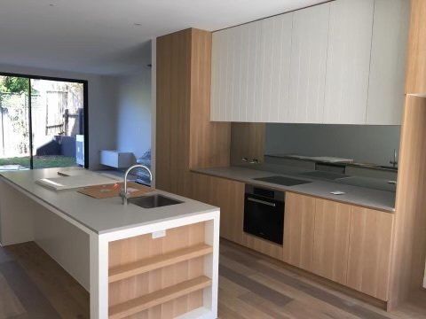 White and Wood Kitchen - Melbourne - Universal Timbers