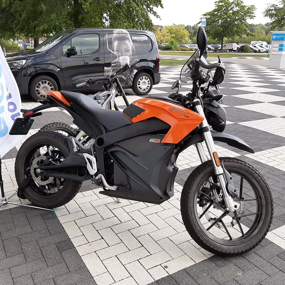 E-center multi-merken shop voor de Benelux