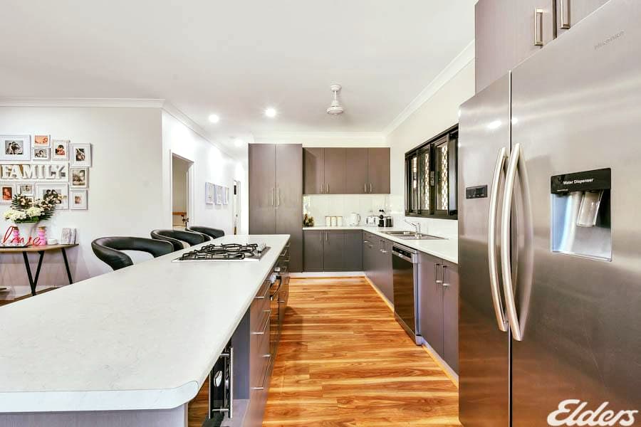 Minimalist Modern Kitchen - Builders In Coolalinga, NT