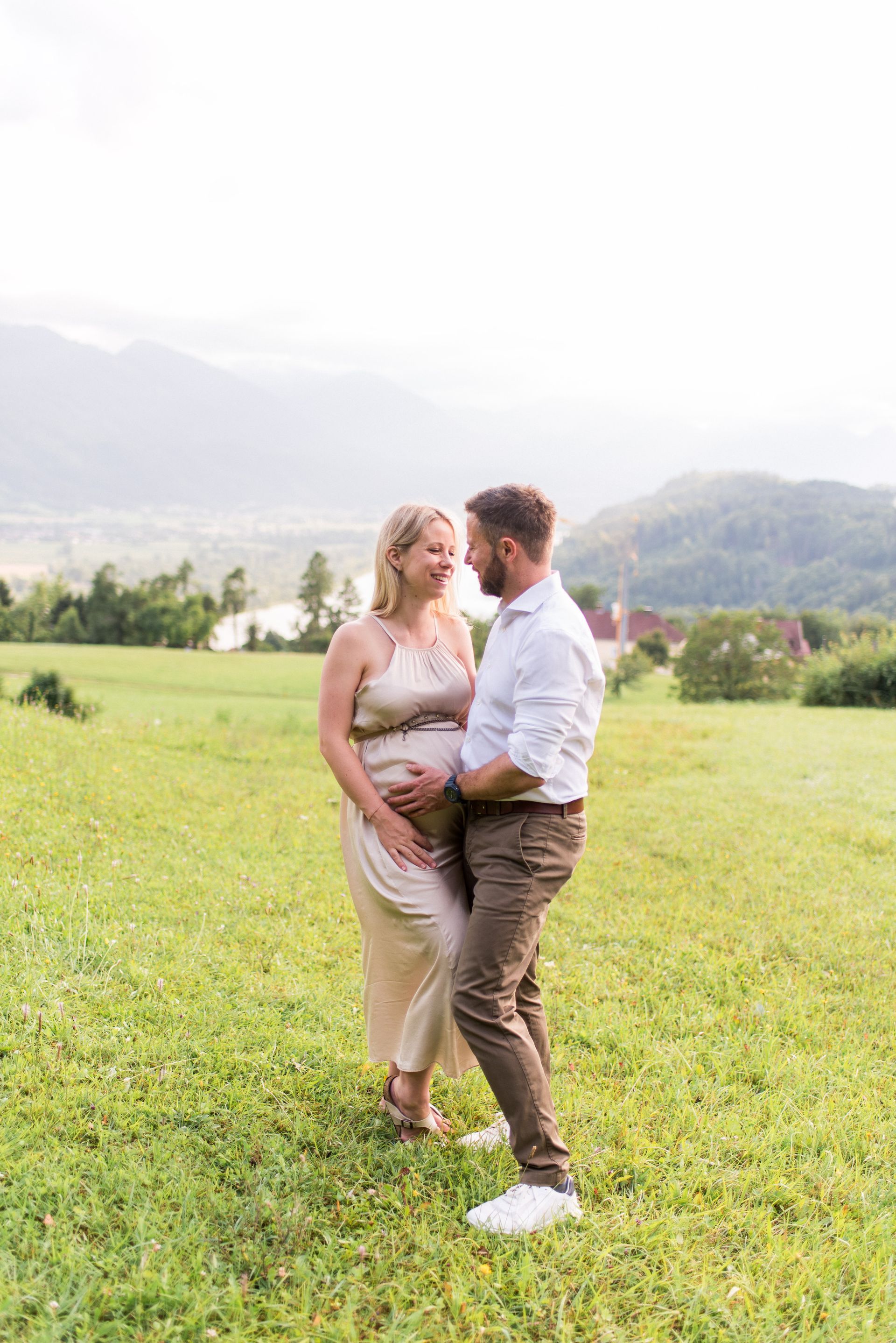 Babybauchshooting Kärnten
Klagenfurt, Villach, Völkermarkt
Babybauchfotos
Fotograf Kärnten
Fotograf Klagenfurt
Babybauchfotograf
Schwangerschaftsfotos