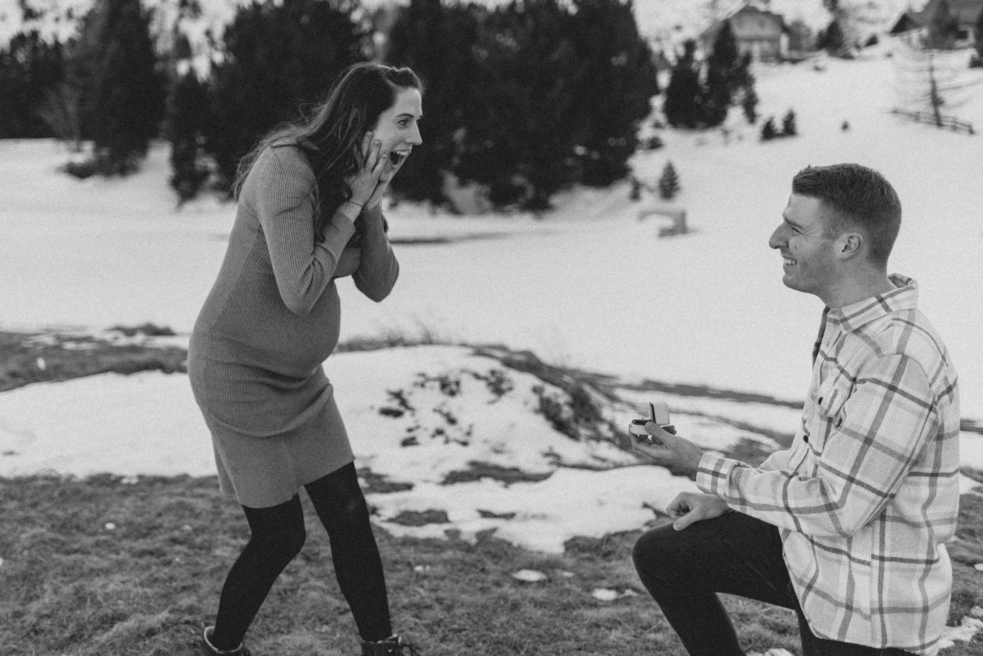 Babybauchshooting Kärnten
Klagenfurt, Villach, Völkermarkt
Babybauchfotos
Fotograf Kärnten
Fotograf Klagenfurt
Babybauchfotograf
Schwangerschaftsfotos
Heiratsantrag
Verlobungsshooting