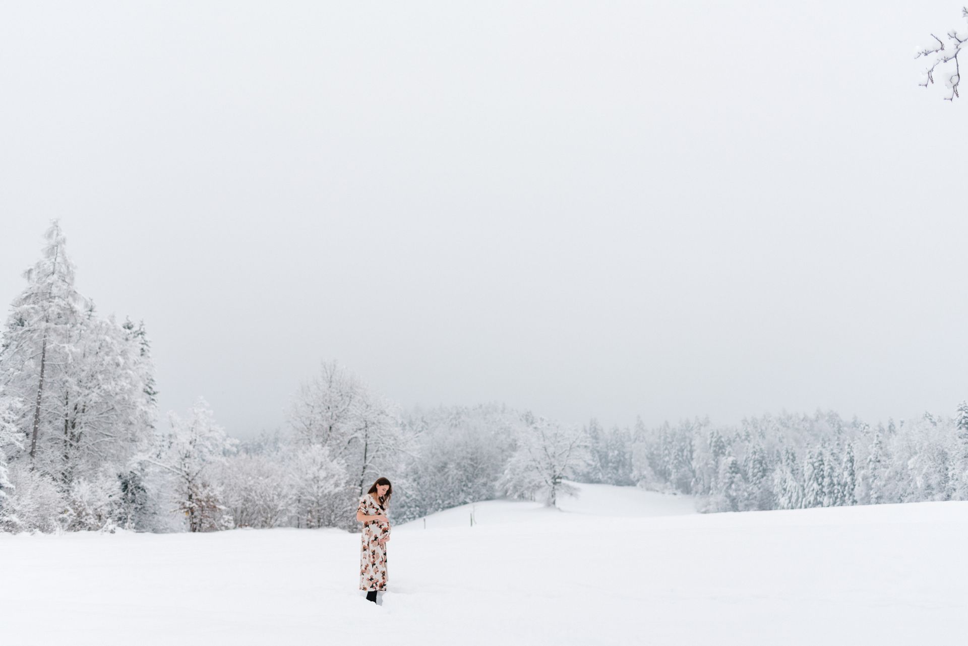 Babybauchshooting Kärnten
Klagenfurt, Villach, Völkermarkt
Babybauchfotos
Fotograf Kärnten
Fotograf Klagenfurt
Babybauchfotograf
Schwangerschaftsfotos