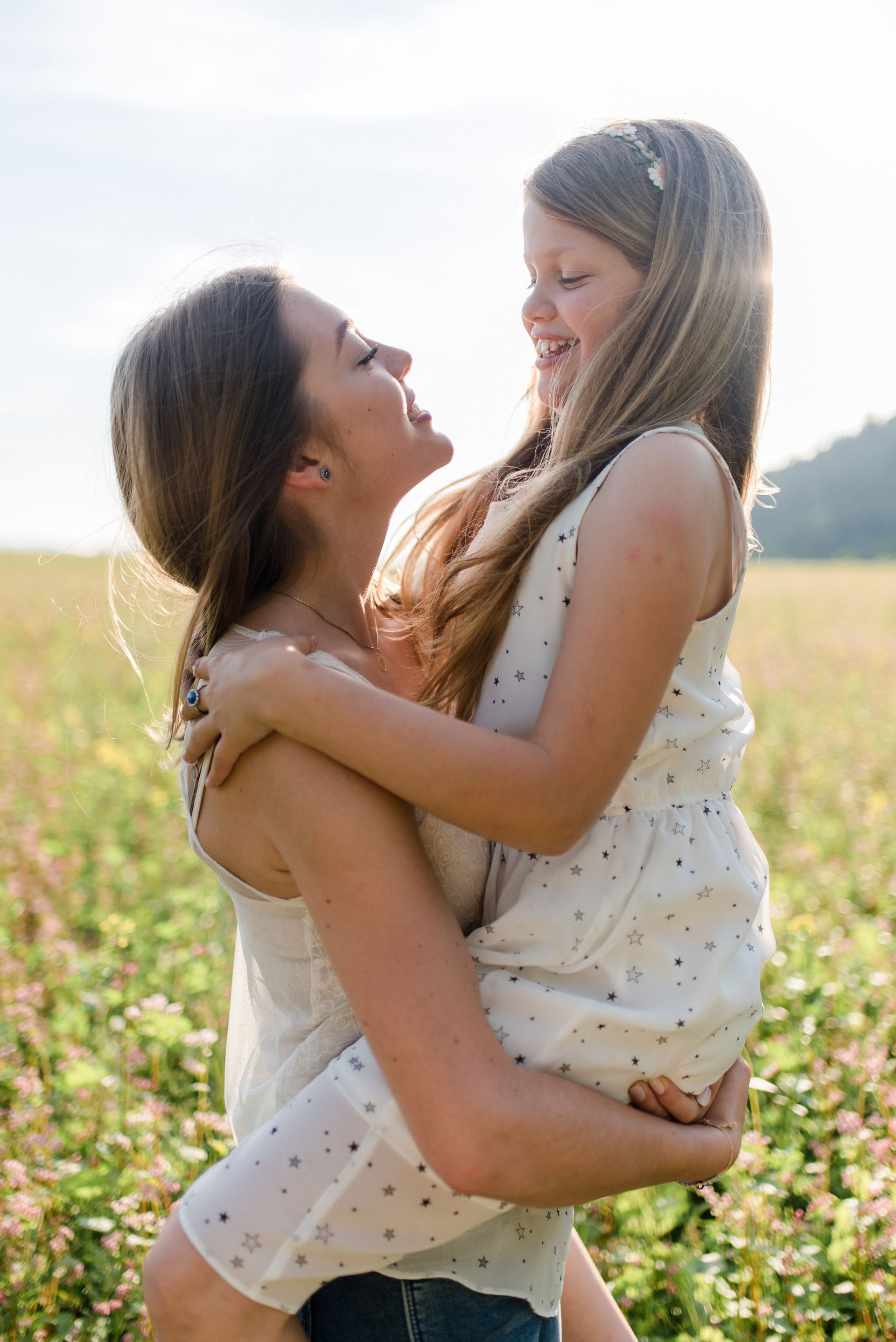 Familienfotograf Kärnten
Klagenfurt, Villach, Völkermarkt, St. Veit
Familienshooting
Fotograf
Familienfotos
Fotos mit Familie