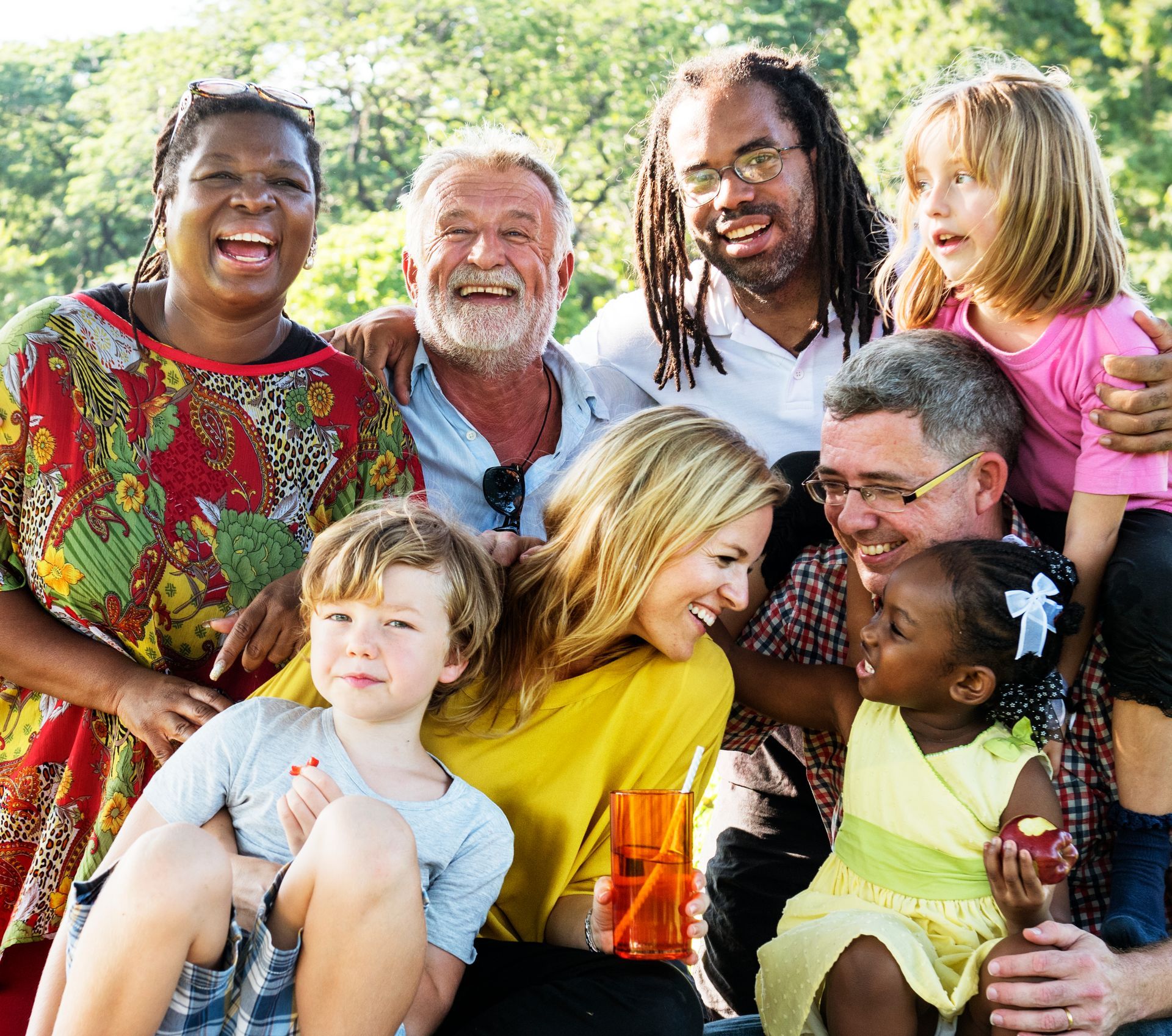A group of people are posing for a picture together.