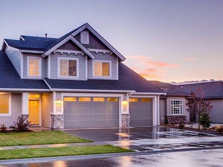 Concrete resurfacing project by skilled Seattle concrete company, transforming residential driveway