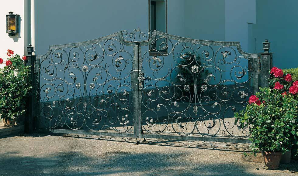 tubolari in ferro per cancelli