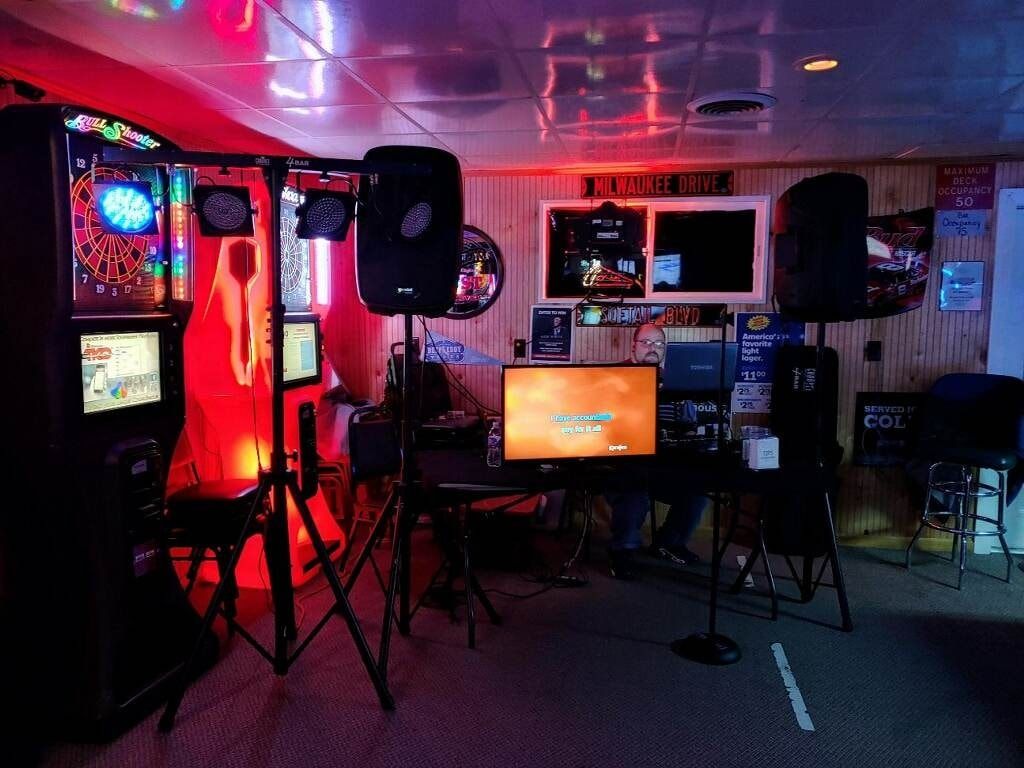 K & D Disc Jockey & Karaoke