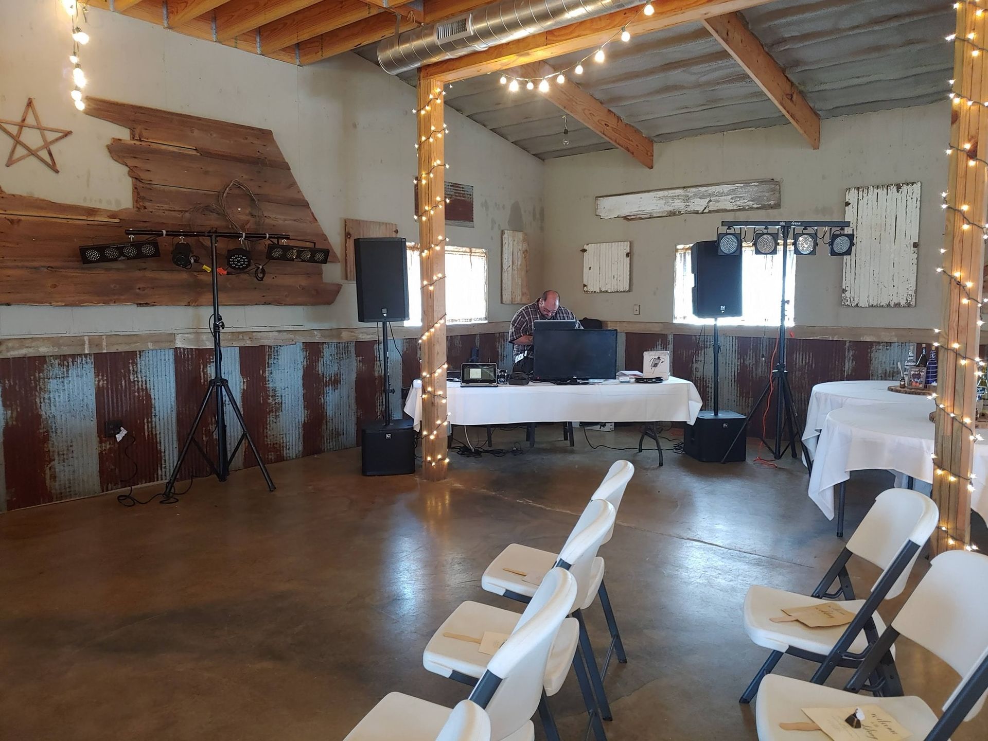 K & D Disc Jockey & Karaoke