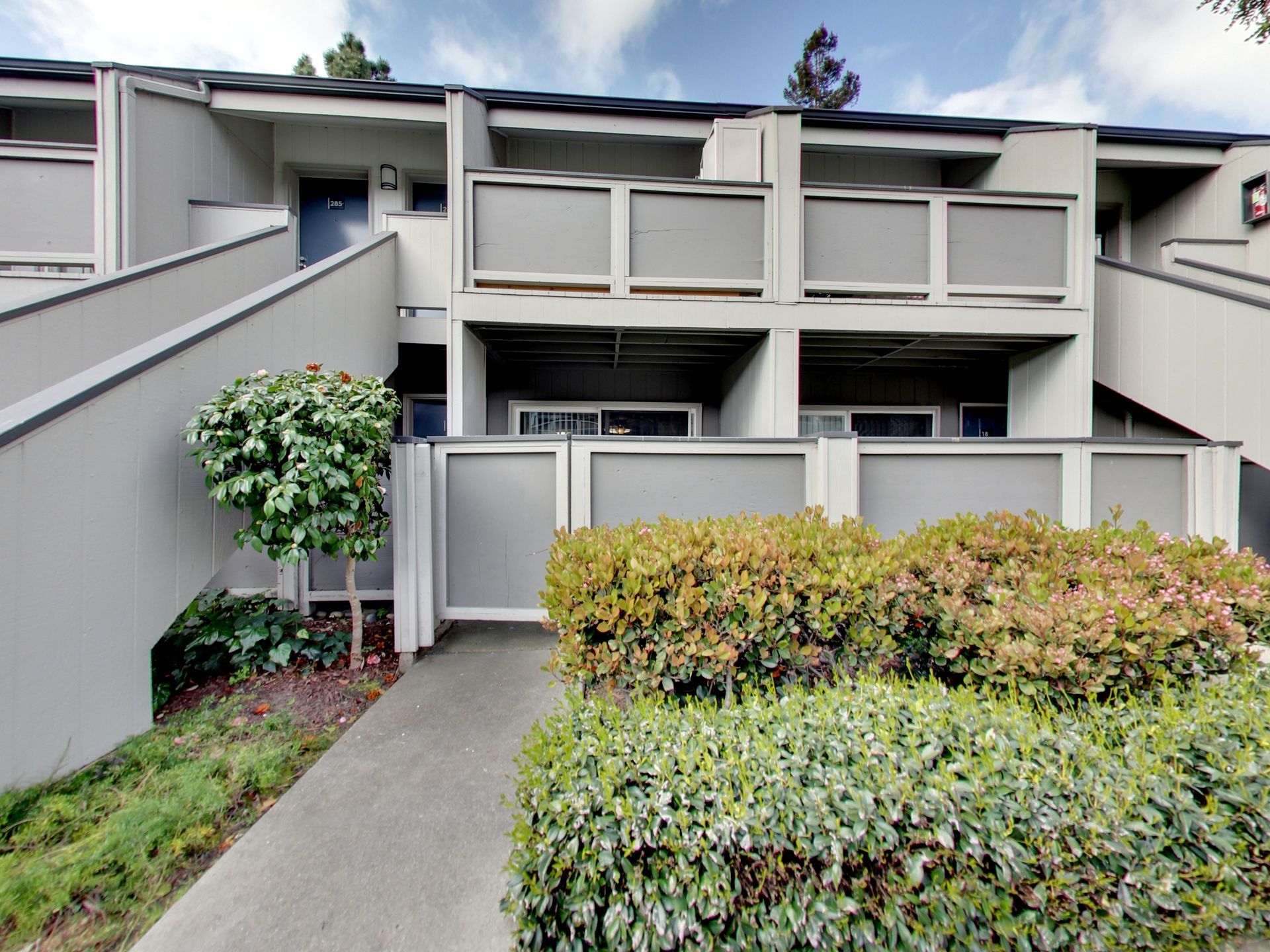 Building and Amenities