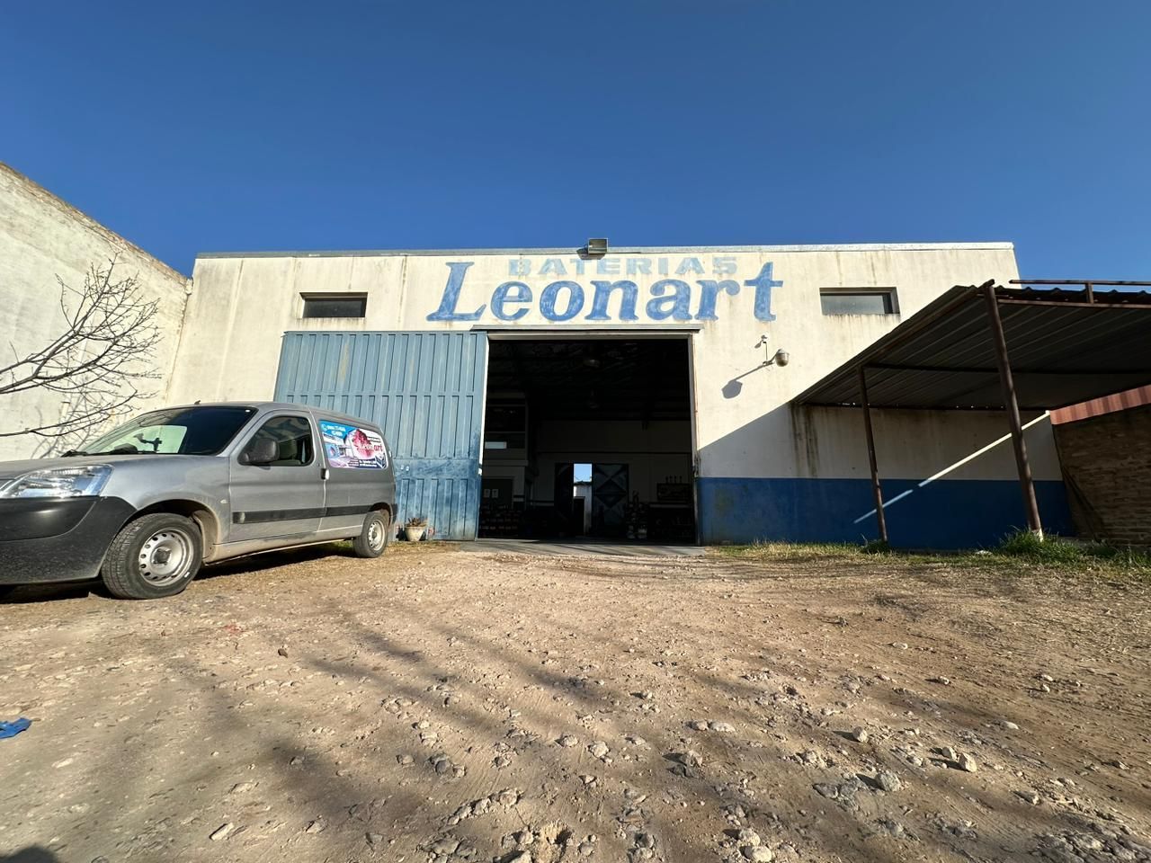 Baterias Leonart, nuestro local