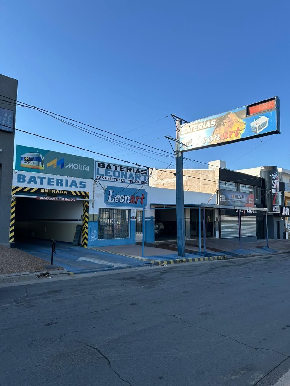 Baterias Leonart, nuestro local