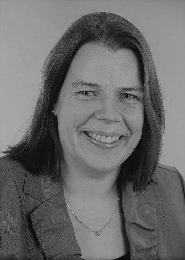 Susanne Denkhaus
Langjährige EDI-Spezialistin der PBS Network