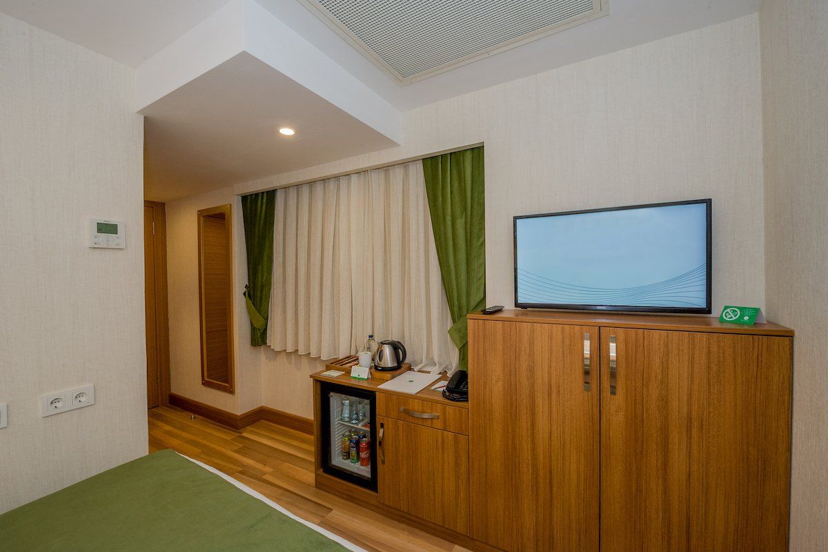 Bizim Otel, Room