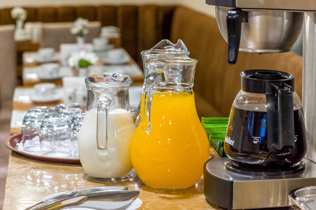 Bizim Otel, Breakfast