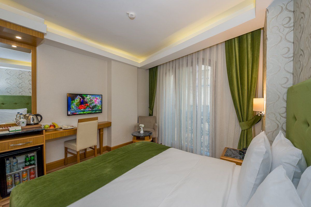 Bizim Otel, Room