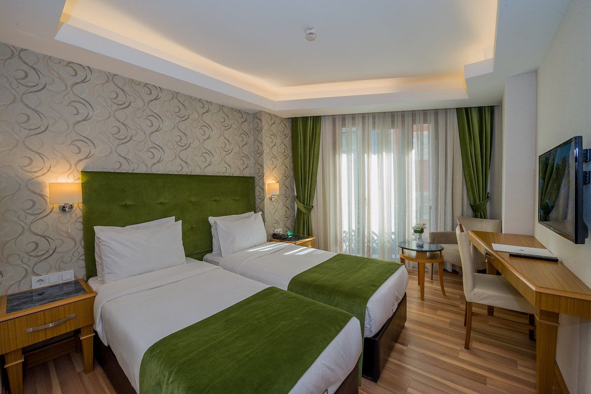 Bizim Otel, Room