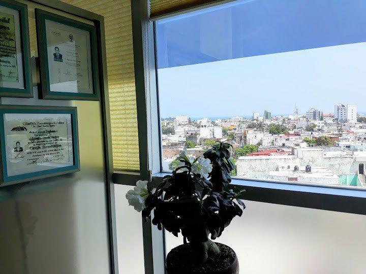 DR. ALEJANDRO GARCIA VARGAS