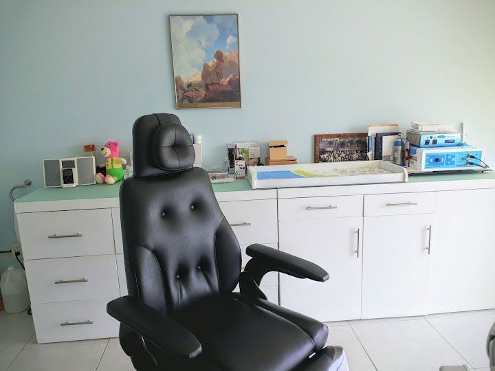 DR. ALEJANDRO GARCIA VARGAS