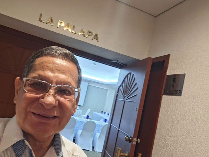 DR. ALEJANDRO GARCIA VARGAS