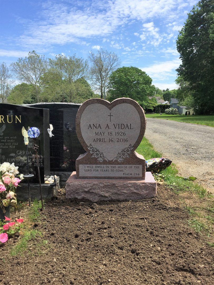 Ana Vidal Gravestone — Hopewell, NJ — Sutphen Memorials Inc.