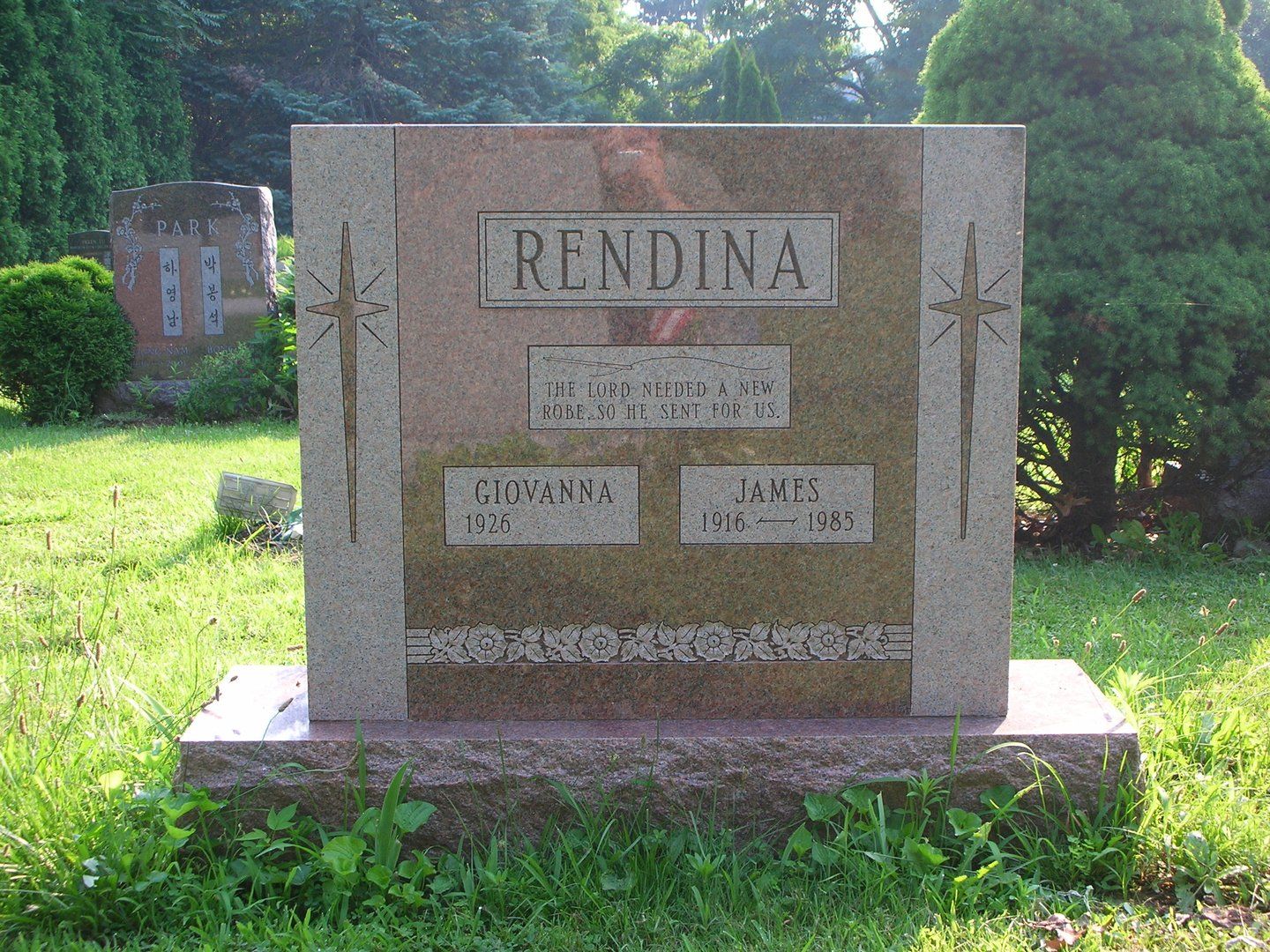 Rendina Gravestone — Hopewell, NJ — Sutphen Memorials Inc.