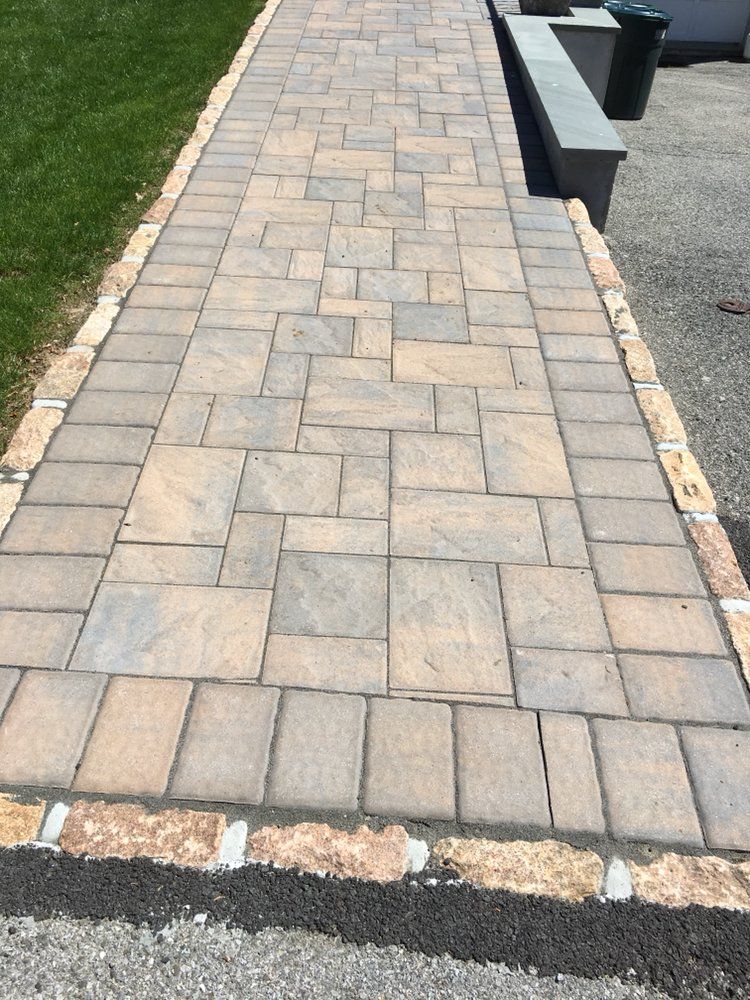 Contractors — Garden Walkway at New Rochelle, New York