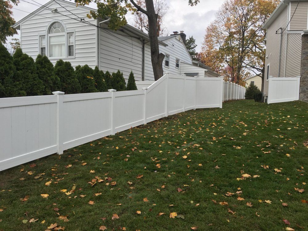 Pool Deck — Vinyl Fence at New Rochelle, New York