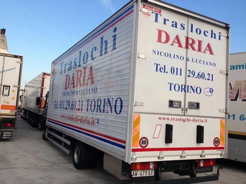 Parco mezzi Daria Traslochi Torino