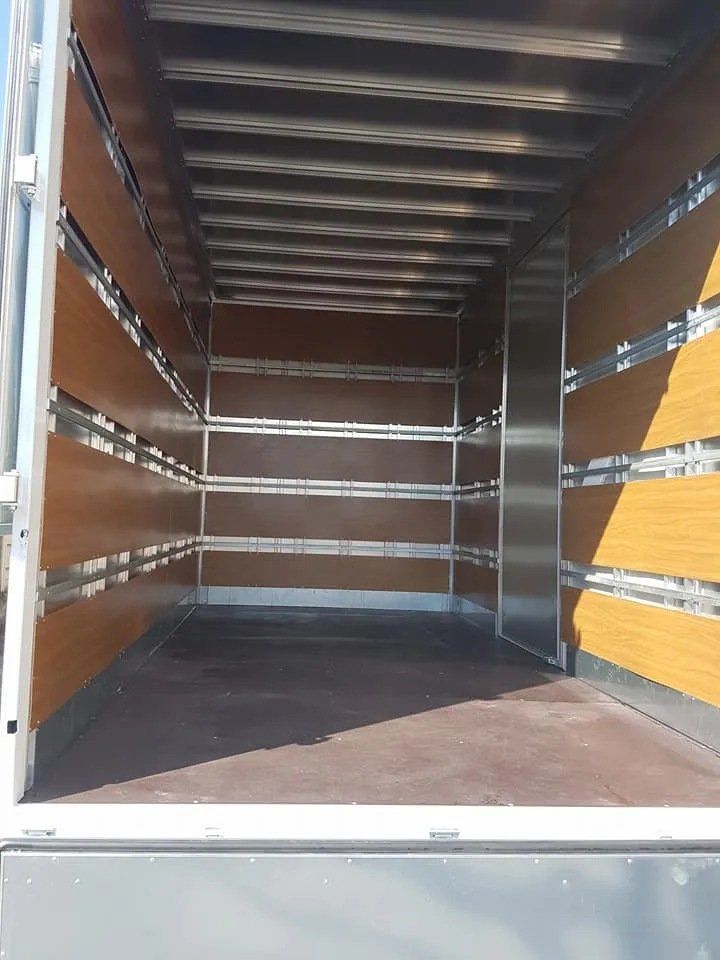 Parco mezzi Daria Traslochi Torino