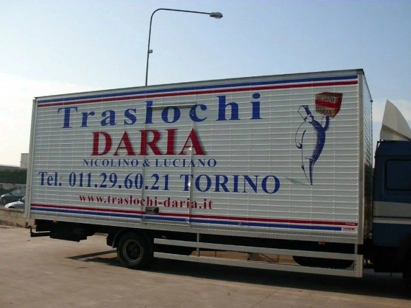 Parco mezzi Daria Traslochi Torino