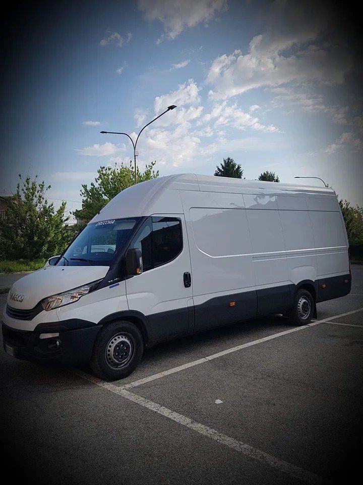 Parco mezzi Daria Traslochi Torino