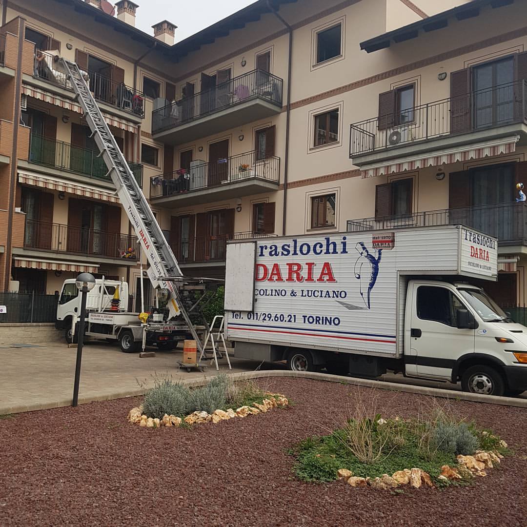 Parco mezzi Daria Traslochi Torino