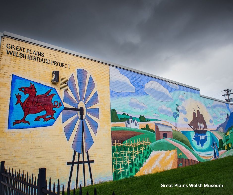 A mural on the side of a building that says great plains welsh heritage project