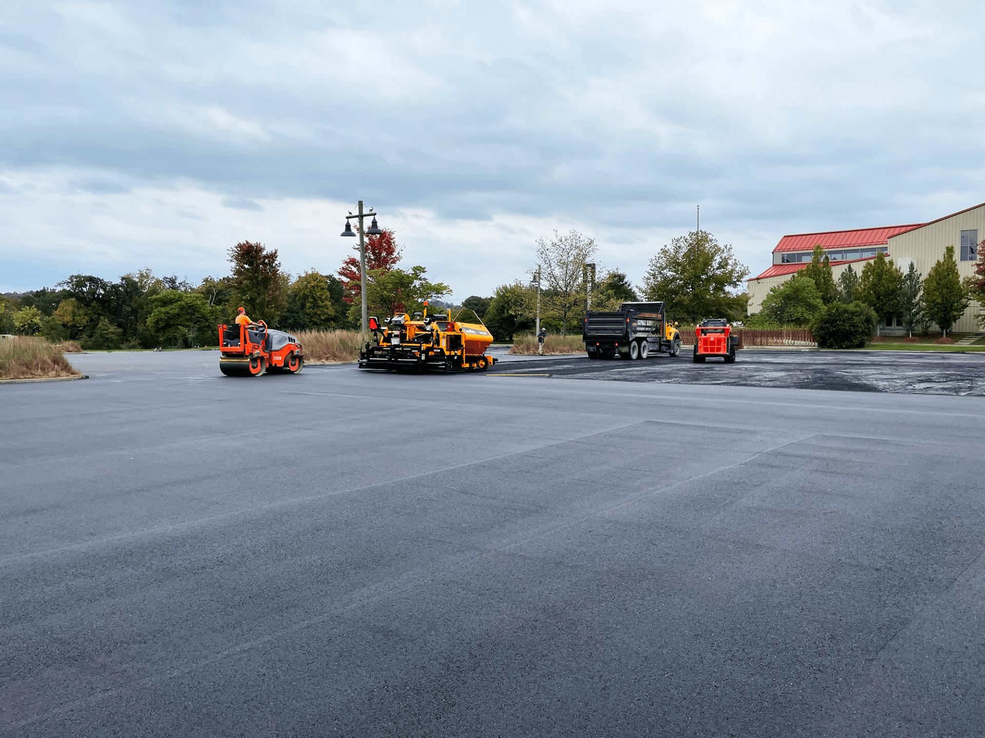 Get Amazing Commercial Asphalt Service in Warrenton, MO From MoSEAL.