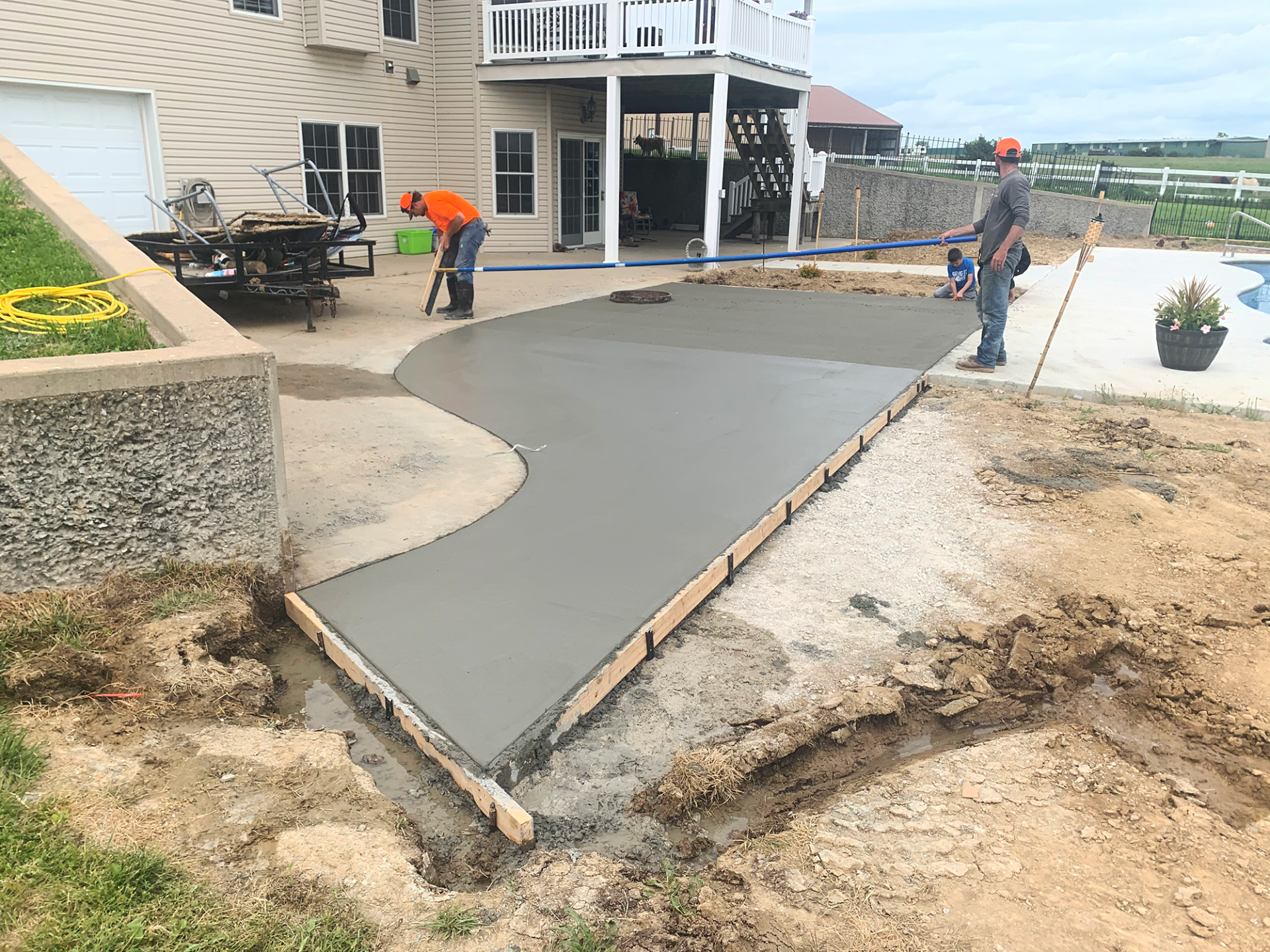 MoSEAL Knows Paving Your Driveway in Columbia, MO Is One of the Most Important Choices You Can Make.