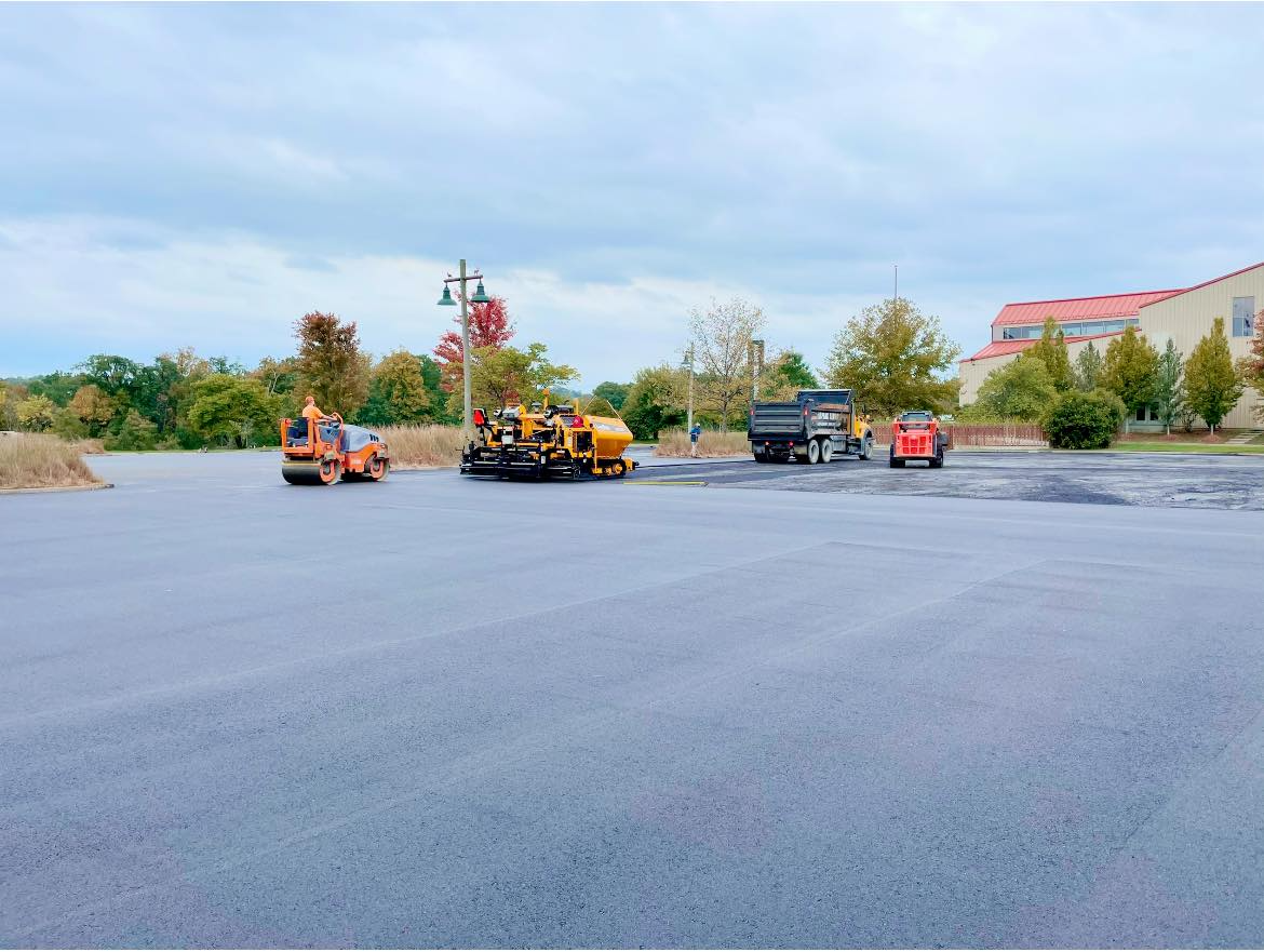 MoSEAL Is Different. We Are Dedicated to Paving Jonesburg, MO With the Best Asphalt.