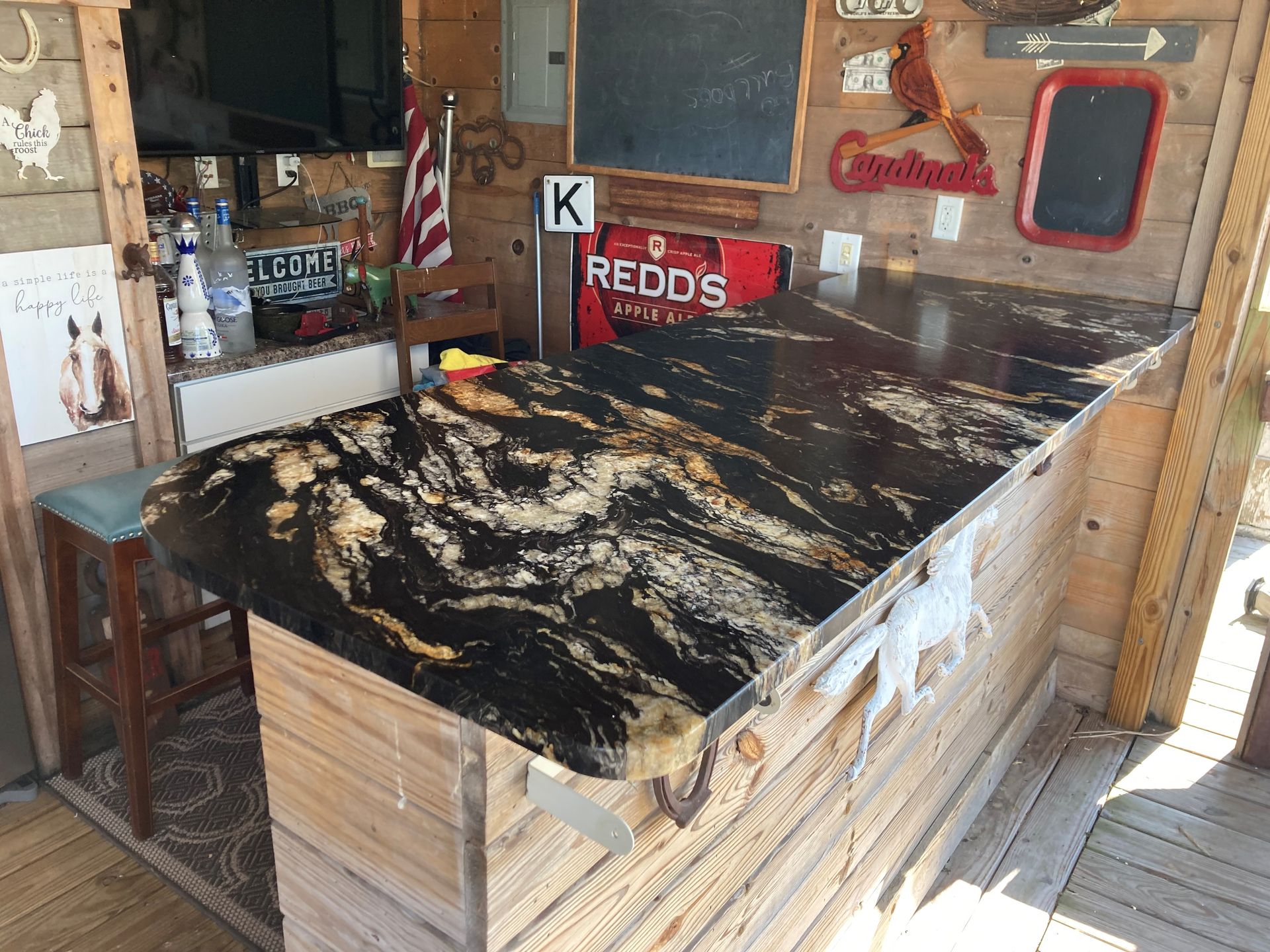 Kitchen With Nice Countertop — Bloomington & Champaign, IL — Luther Falls Custom Kitchens