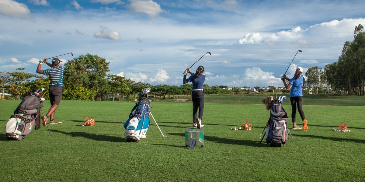 Shifting golf industry dynamics highlighting financial choices in course ownership.