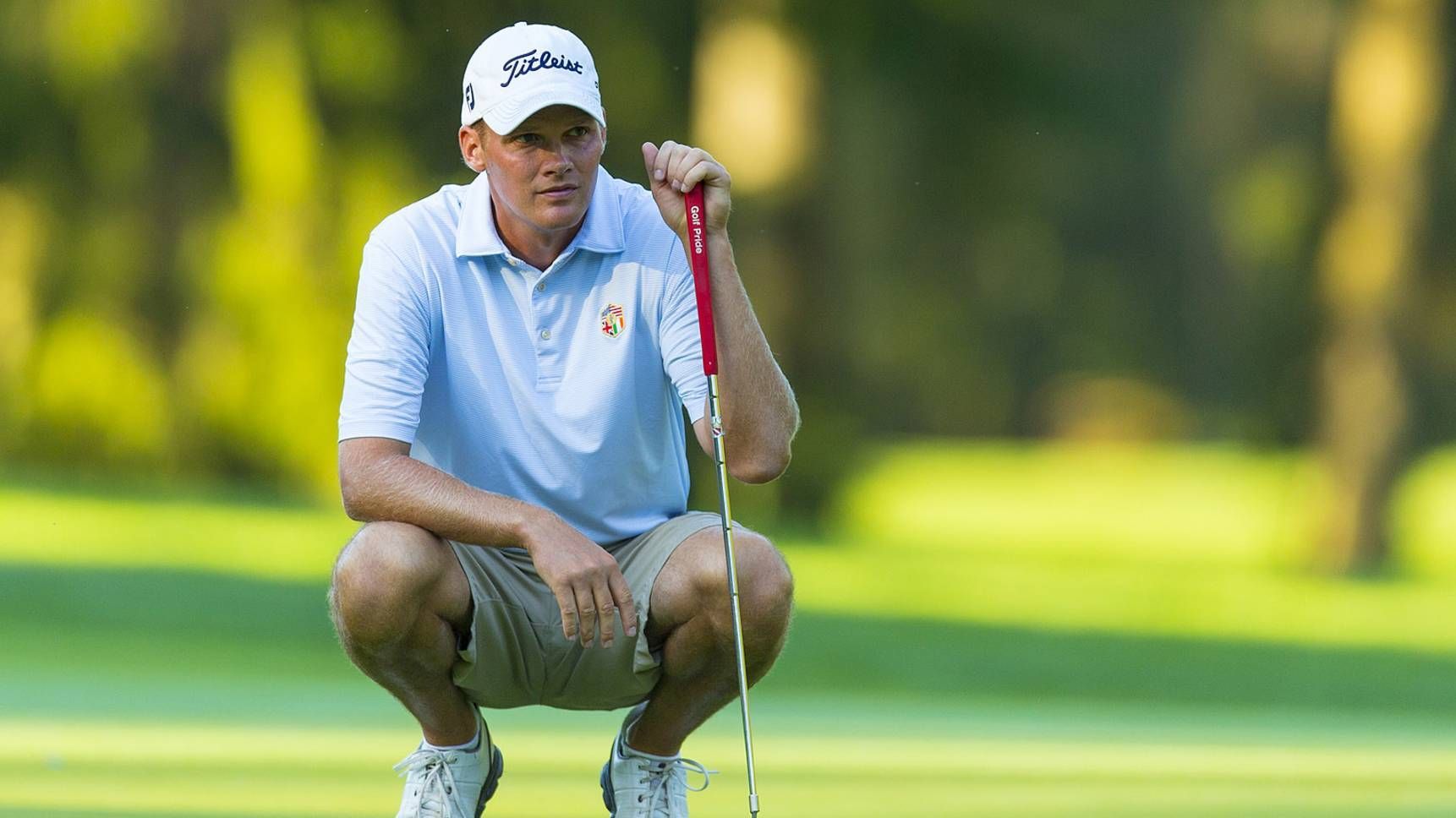 Reigning U.S. Mid-Amateur champion Scott Harvey waiting to putt.