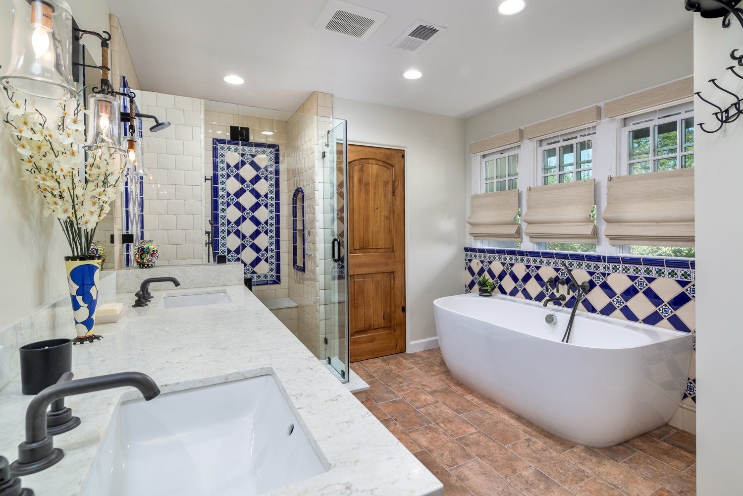 Westside Remodeling strives to provide outstanding service and guidance to homeowners in Moorpark, CA, who want a beautiful home transformation.