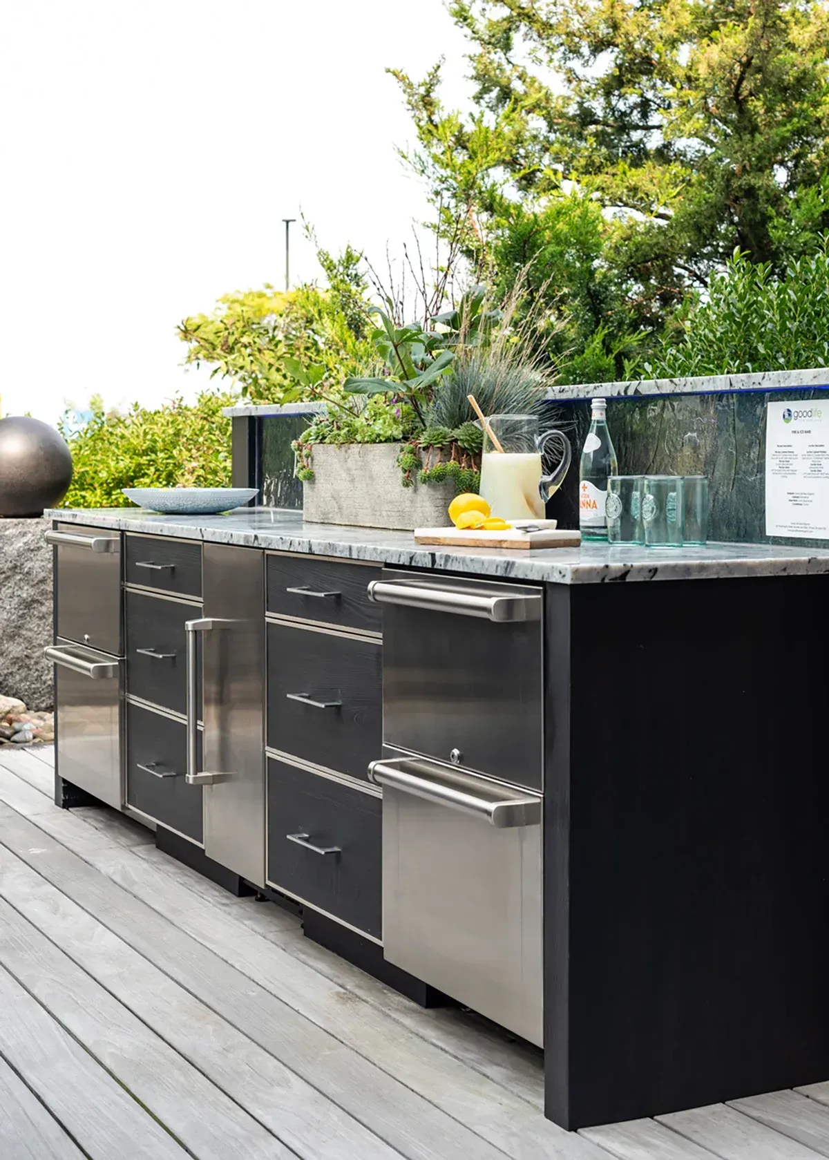 Outdoor Wet Bar, Contemporary Design, Agoura Hills