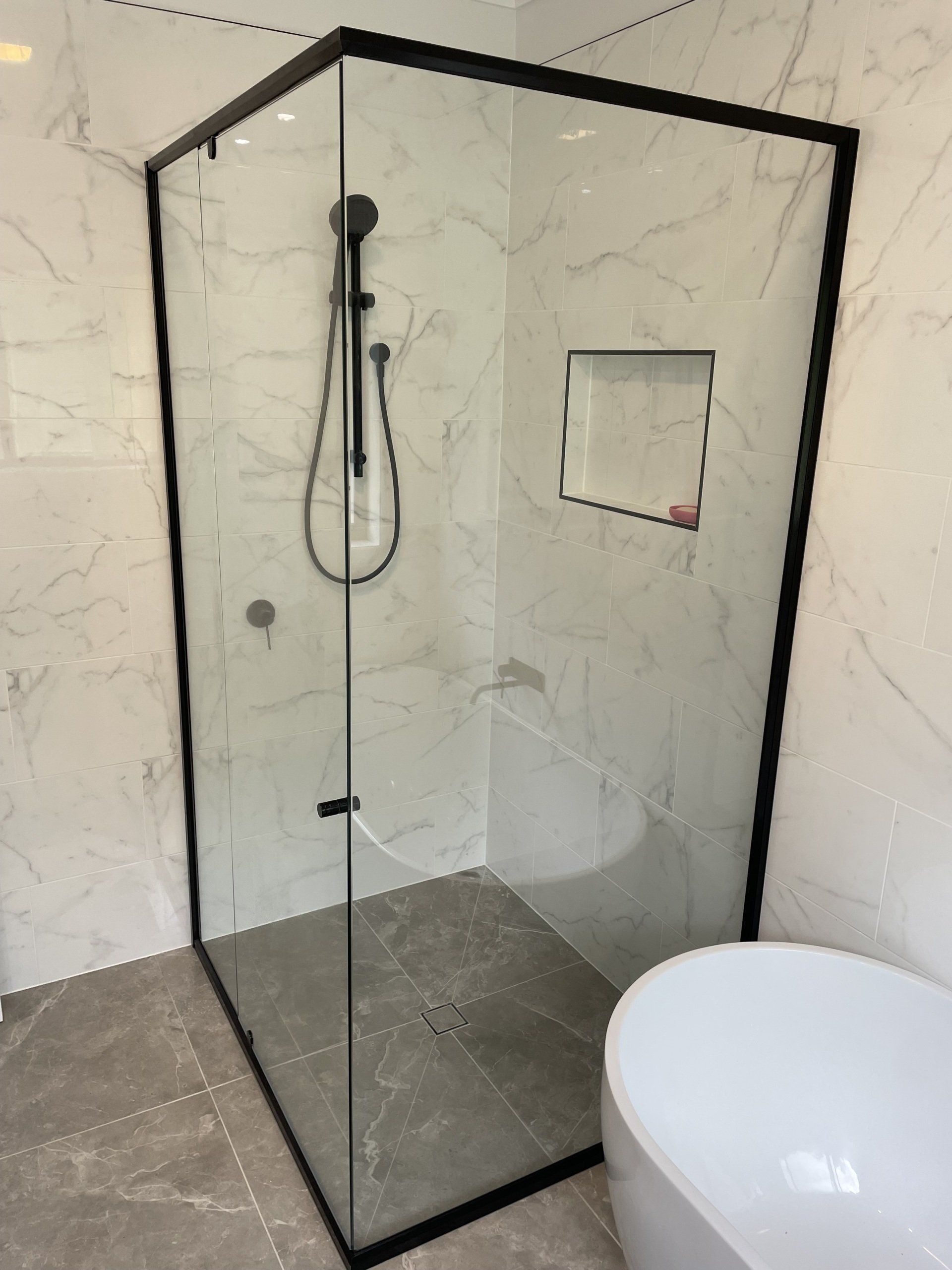E3 Frameless Shower screen — Window Glass Repair and Installation in Coffs Harbour, NSW
