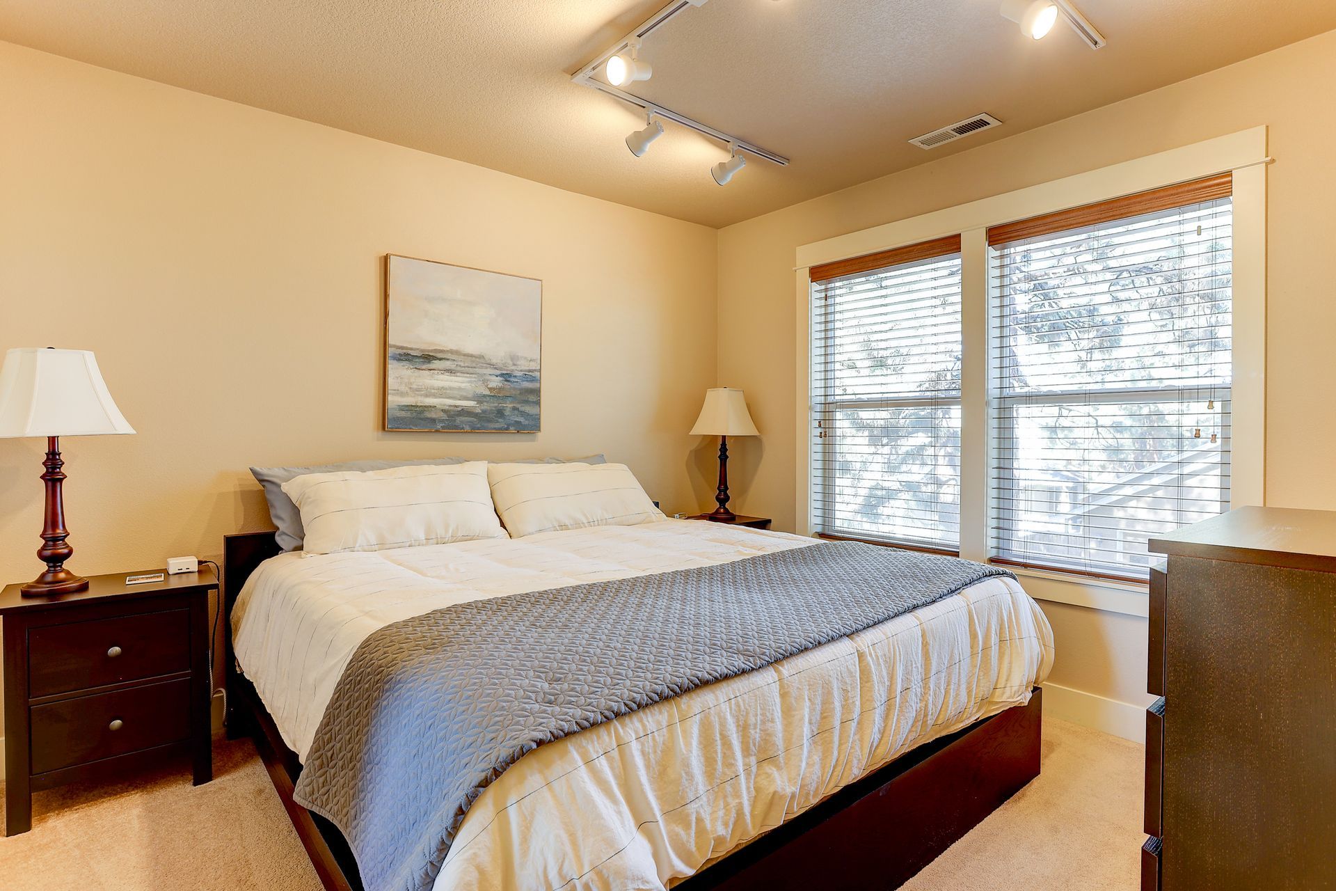 Sisters, Oregon | Vacation Rental | Bedroom