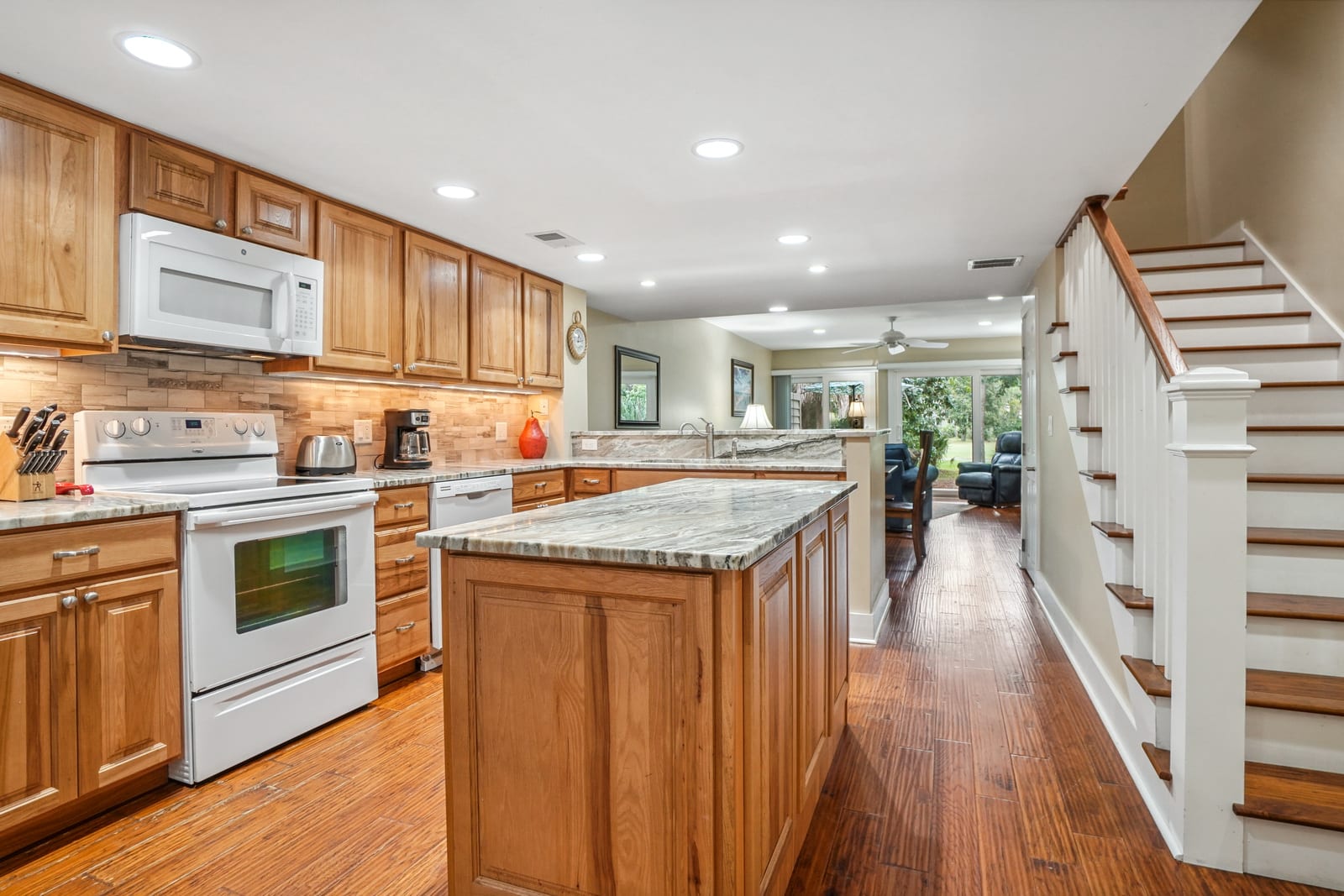 Hilton Head, South Carolina Beach Rental Home | Living Room