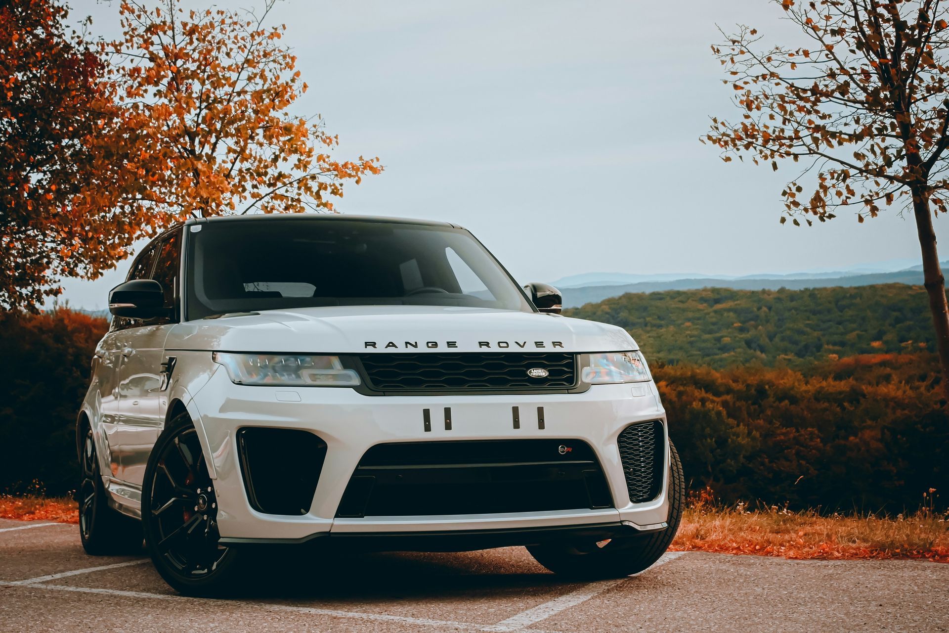Range Rover Auto Repair - Joe's Garage Inc. in Southampton, NY