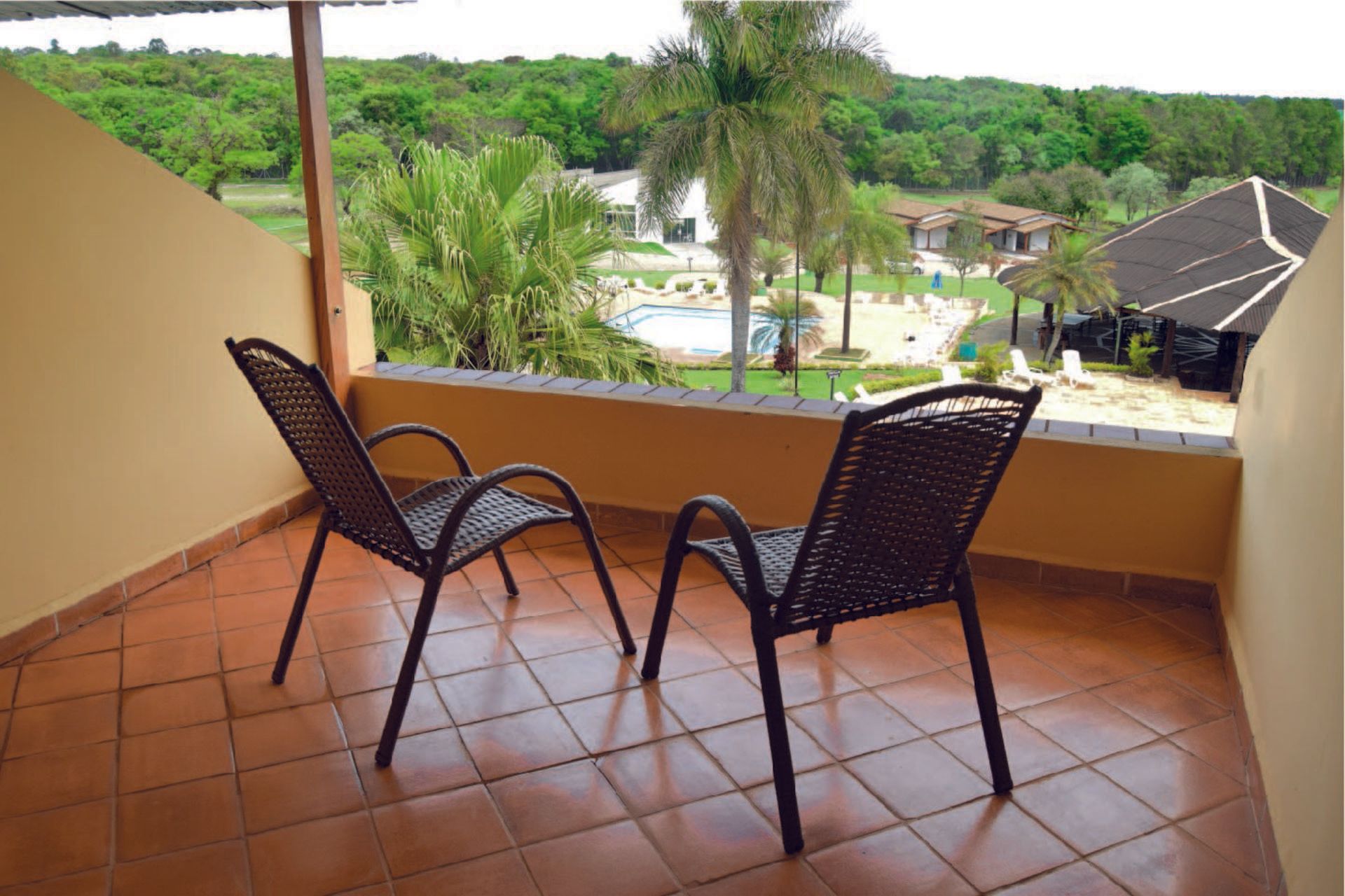 Linda vista do quarto superior varanda