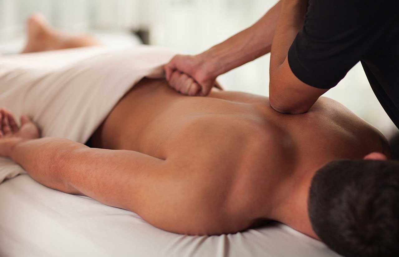 deep tissue massage, sports massage, richardson's wellbeing clinic, cheltenham
