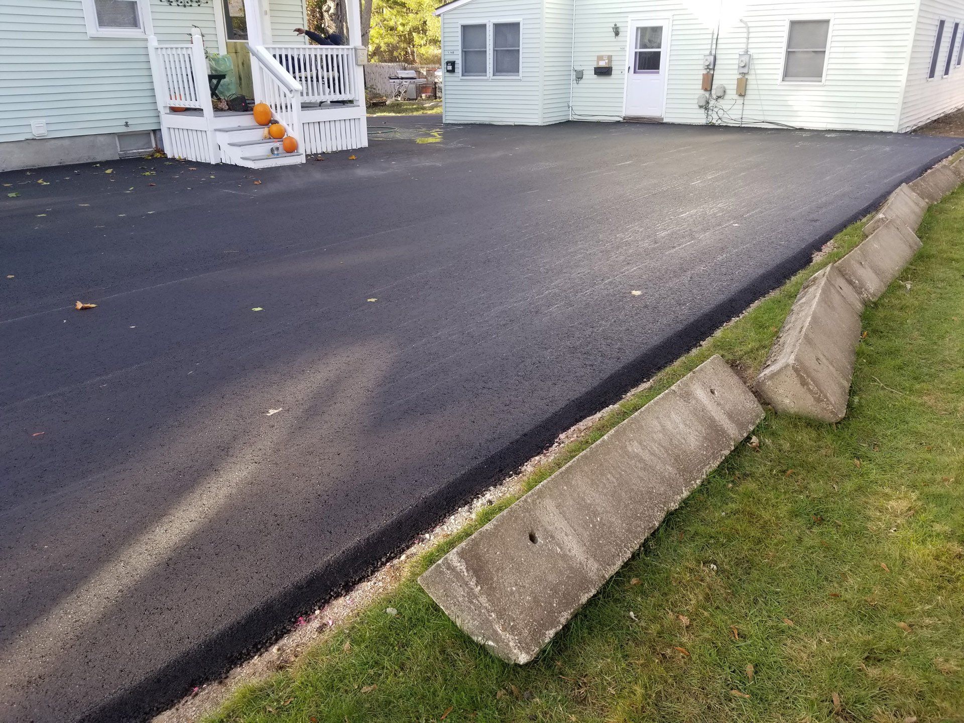 Fresh Sealcoating — Kennebunk, ME — New England ABC